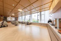 Shangri-La Intercontinental Boutique Hotel (Dukezong Ancient City) - Business