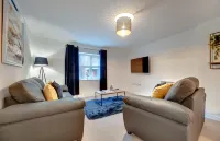 Charltons Bonds Apartments