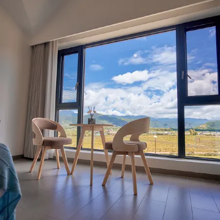 Lugu Lake · Clouds Lakeside Luxury Vacation Homestay