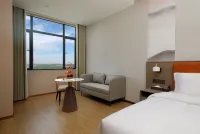 PuJiang  HaoHui international hotel Hotels in Pujiang