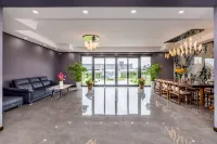 Grassland Star Vocation Hotel