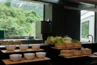 Changliu Mountain Resort Hotel - breakfast