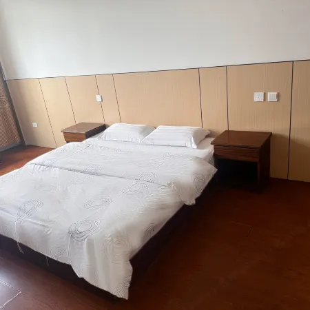 Changxing Xinmao Hotel