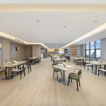 Liyi Hotel (Bijie Weining Caohai Railway Station Branch)