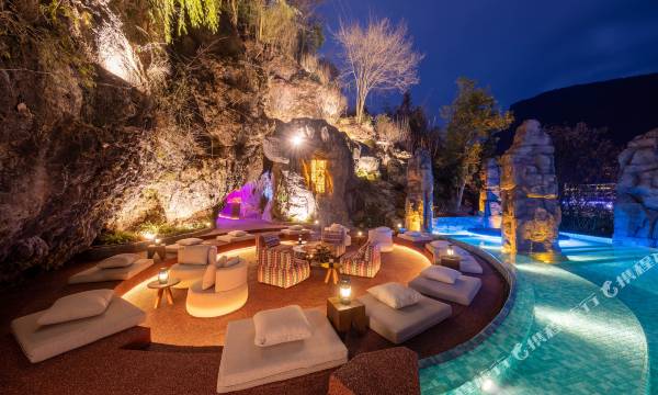 Stone Haven· Zhangjiajie National Forest Cave Homestay