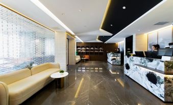 Brilliant Hotel (Urumqi South Station Dehui Wanda Plaza Branch)