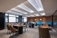 Doranda V Hotel (Shaoyang Railway Station Daxiang District Government Branch) Hotels in Shaoyang