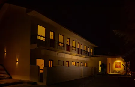 Jiezishan Lodge Отели рядом с достопримечательностью «Dazu Stone Carving Baoding Mountain Scenic Area - Guiding Service Hall»