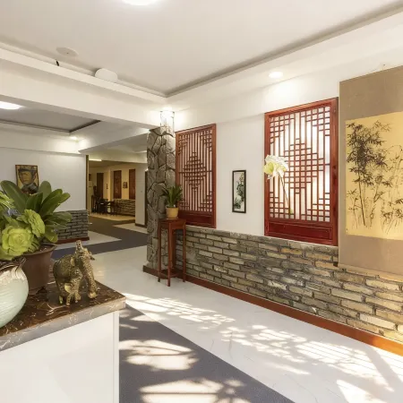 Yuanzi Fu Hotel (Dalian Zhoushuizi International Airport)