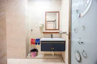 Foshan Golden Phoenix Elevator Room (Danzaozhen Liansha Mould City Branch)