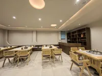 JOY.HOTEL - فطور