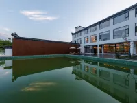 Floral Hotel·Jiangnan Hotel (Entrance of Southern Anhui Sichuan Line) Hotels in Jing County