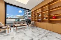 Shangkeyoupin Hotel (Saga County People's Government) - con vista montagne