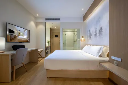 Ejura Hotel (Guangzhou North Station Branch) Отели рядом с достопримечательностью «The Yuen Yuen Taoist Temple Of Guangdong»