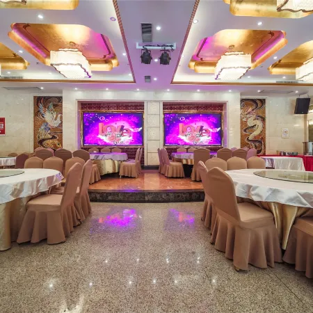 Riverside Golden Hotel