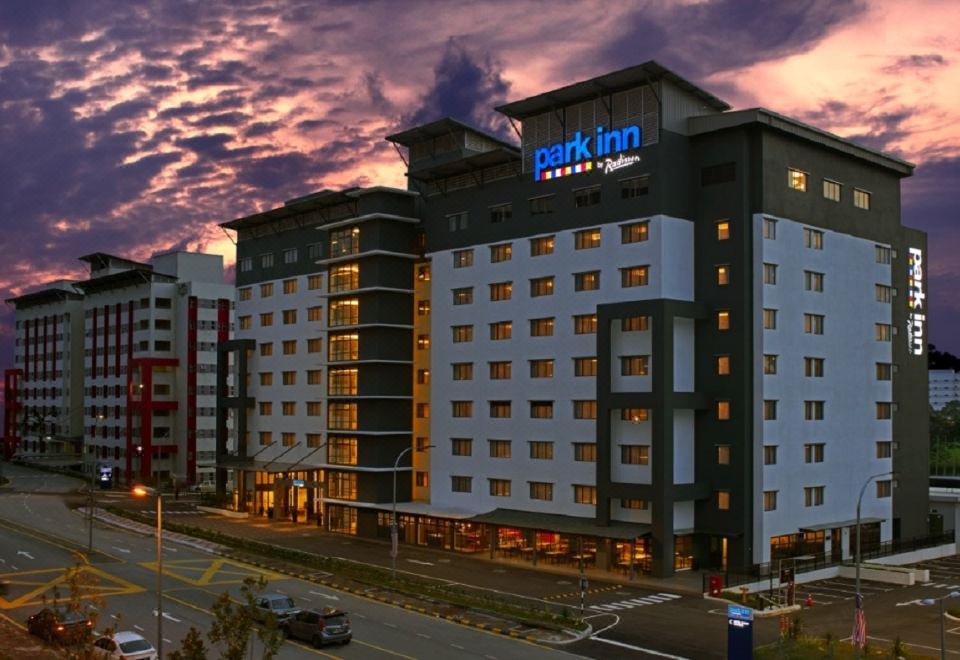 Park Inn by Radisson Putrajaya, Bandar Baru Bangi - Harga Terkini 2023,  Ulasan & Tawaran | Trip.com