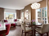 Auberge Vancouver Hotel Hotels near Steam Clock