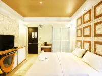 The Luxury Residence Hotels near Laem Samila