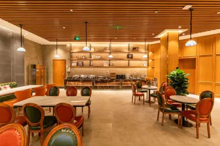 Zhe · Brown Hotel Отели рядом с достопримечательностью «Qingxin Culture Sports Center»