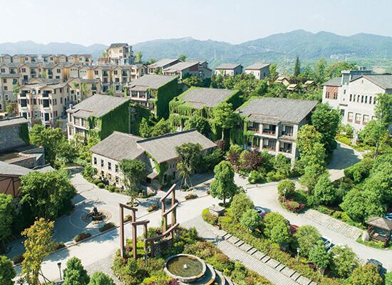 兴仁帝贝温泉度假村