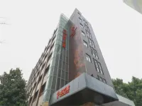 CJIA Apartment (Shanghai Caobao Road) Hotels near Shanghai Institute of Technology (Guilin Road)