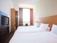 Ibis Singapore Novena Hotels near AMK Hub