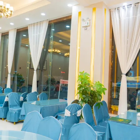 Peak Tower Hotel