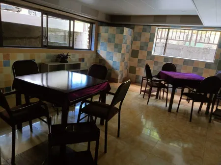 Hidden Hill Homestay Отели рядом с достопримечательностью «Gaomiao Ancient Town»