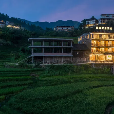 Yunyi View Hotel (Longsheng Longji Terraces Shop) Отели в г. Луншэн