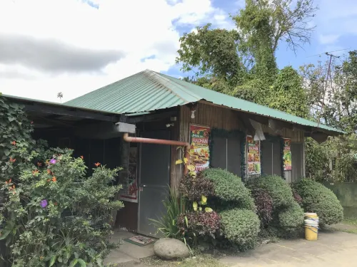 Jhunlyn Rooms for Rent Tagaytay Hotels in Amadeo