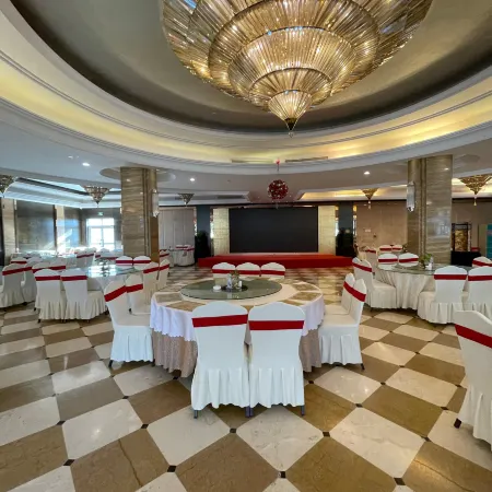 Qemo Hotel (Qemo People's Government Branch)
