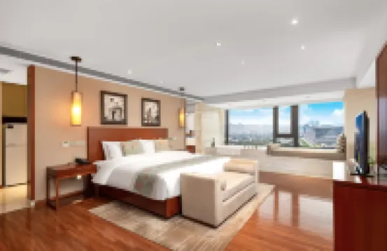 Ganghua Harbor Hotel (Chengdu Century City New Exhibition Global Center) Hotels near Gaoxin
