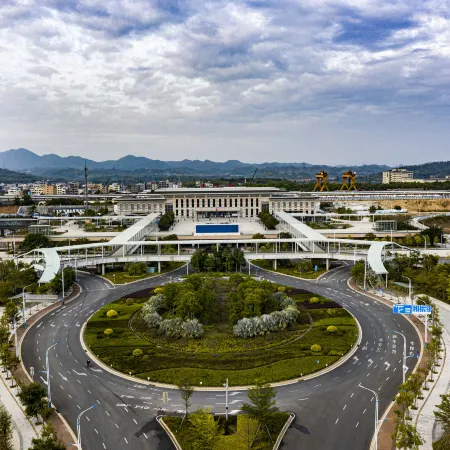 Vienna International Hotel (Shanwei High-speed Railway Station)