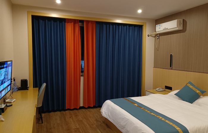 Jingle Yebo Hotel