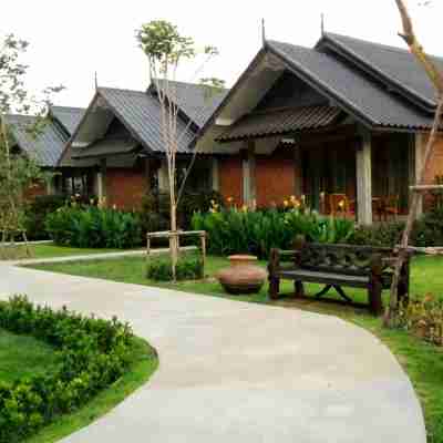 Sawasdee Sukhothai Resort Hotel Exterior
