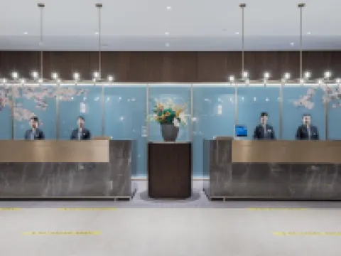 Zhongzhou International Hotel (Hebidong Railway Station Hotel) Hotels in Hebi