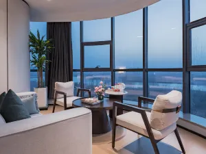 Zhongzhou International Hotel (Hebidong Railway Station Hotel)