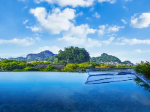 Boyin Yinianjian Hotel (Guilin Two Rivers And Four Lakes Elephant Trunk Hill) Hotels in Guilin