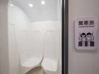 Aitingbao Hot Spring Hotel (Xishuangbanna jinghongGaozhuang Xishuangjing Xingguang Night Market) - Gym