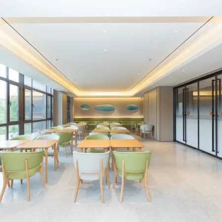 JI Hotel (Anxin Baiyangdian Scenic Spot)