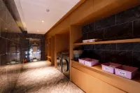 Stars Hotel (Zhongshan Lihe Plaza)