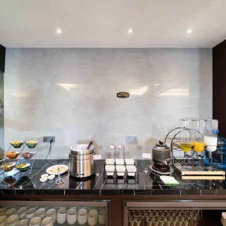 BBH Hotel (Xinchang Ocean City)