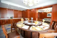 Baicheng Hexiang Hotel (Civic Plaza Haiming East Road Pedestrian Street Store) Hotels in Baicheng