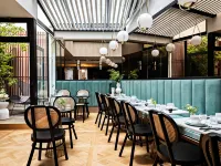 Holiday Inn Paris Palais de l'Elysee マリニー劇場周辺のホテル