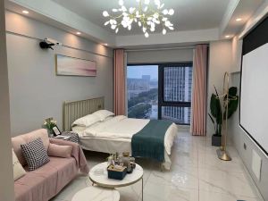 Jingya Homestay Hotel (Xinxiang Baolong Plaza Store)