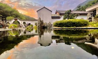 Gupo Mountain Third Sister Story Forest Hot Spring Travel Healing Resort Hotel