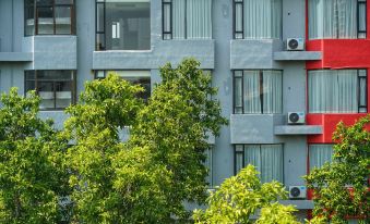 Jishe Hotel (Foshan Lingnan Tiandi Zumiao Subway Station)