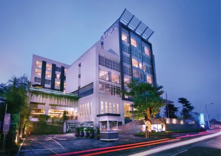Aston Jember Hotel & Conference Center Отели в г. Kaliwates