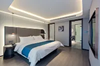 Heyi Zhishang Hotel (Fuxin High-speed Railway Station Wanda Plaza) Hotels in Fuxin