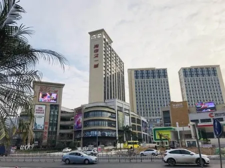 Zhuhai Low-key LOFT Suite Apartment (Huafa Shangdu Haiyin Youyicheng Branch)